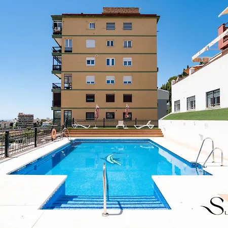 Cozy 2 Bedroom Duplex, Parking, Terrace, Office, Pool! *