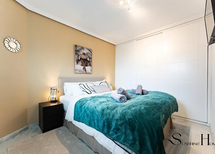 Appartement Cozy 2 Bedroom Duplex, Parking, Terrace, Office, Pool!