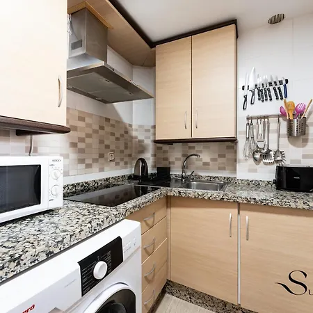 Cozy 2 Bedroom Duplex, Parking, Terrace, Office, Pool! *