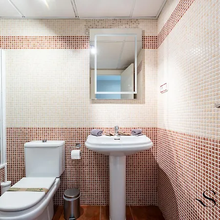 아파트 Cozy 2 Bedroom Duplex, Parking, Terrace, Office, Pool!