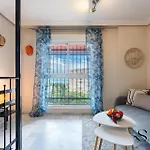 Cozy 2 Bedroom Duplex, Parking, Terrace, Office, Pool! 아파트