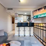 Cozy 2 Bedroom Duplex, Parking, Terrace, Office, Pool!