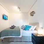 아파트 Cozy 2 Bedroom Duplex, Parking, Terrace, Office, Pool! 토레몰리노스