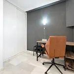 아파트 Cozy 2 Bedroom Duplex, Parking, Terrace, Office, Pool! *